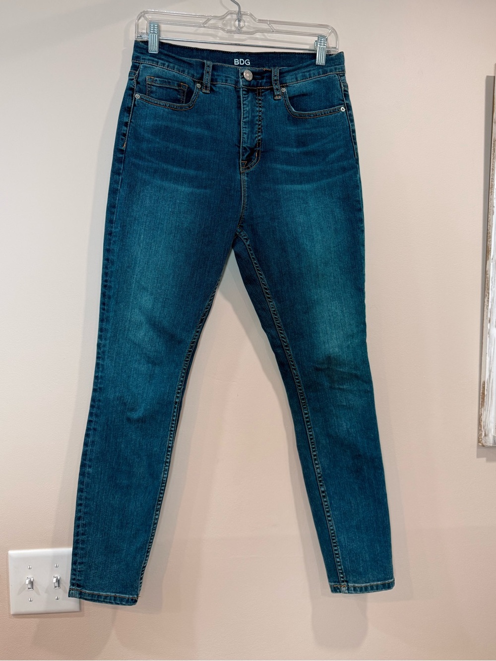 🔥BDG Women's Mid Wash Skinny Jeans - Blue Size 29 EC🔥